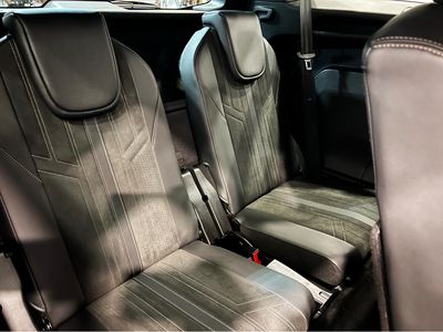 2021 Peugeot 5008