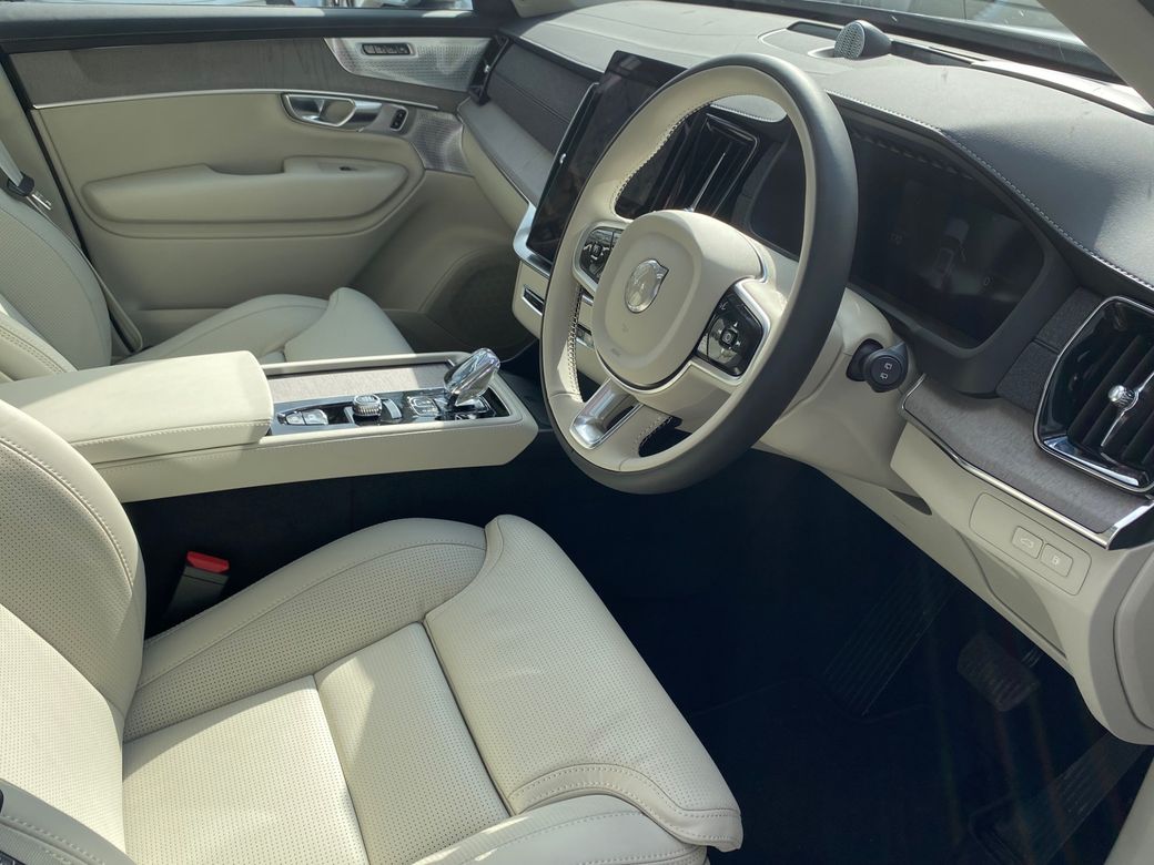 2025 Volvo XC90