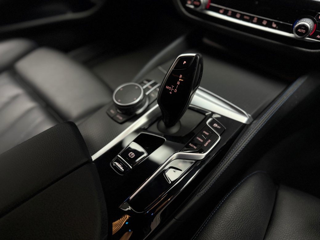 2022 BMW 5 Series