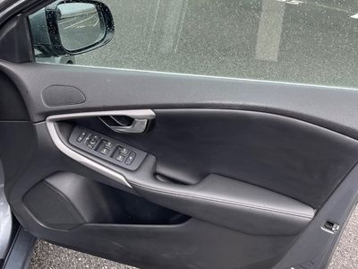 2015 Volvo V40