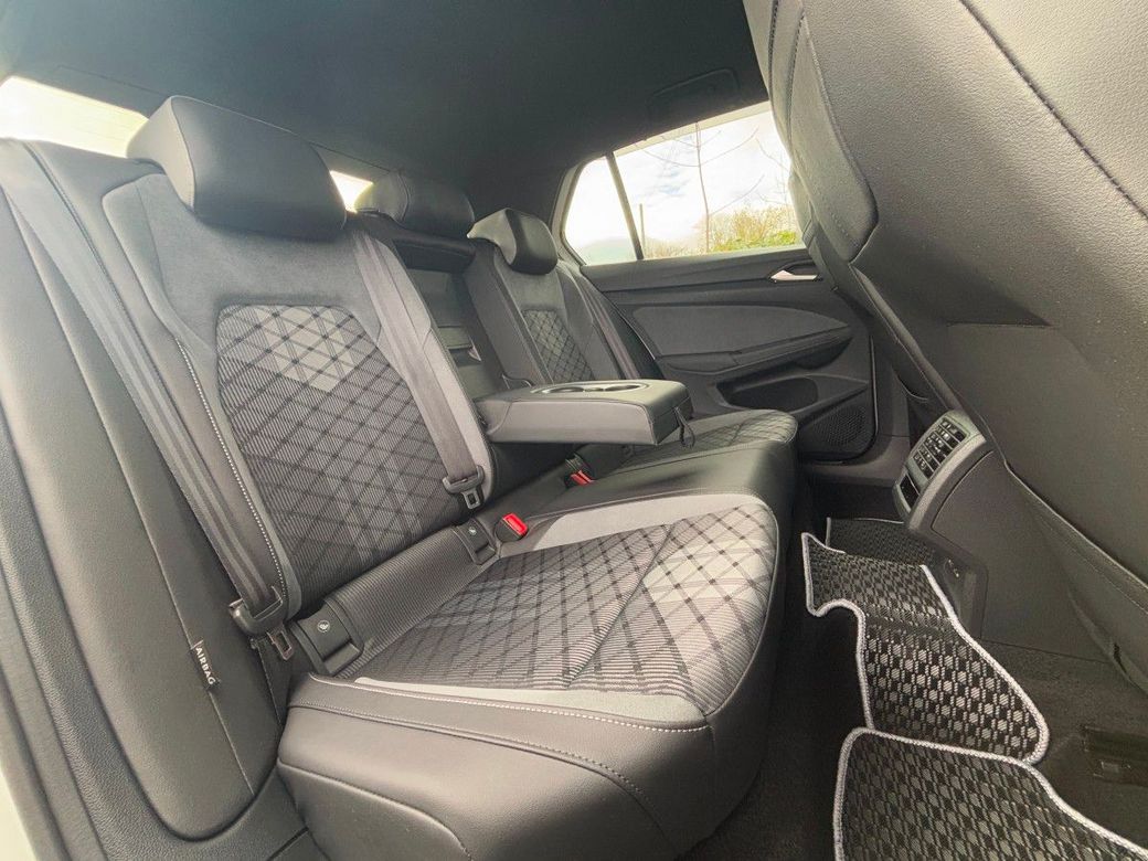 2023 Volkswagen Golf