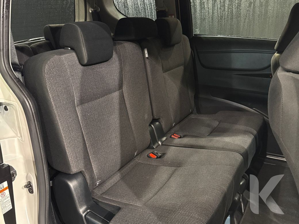 2021 Toyota Sienta