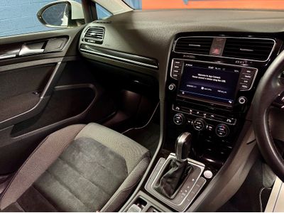 2017 Volkswagen Golf