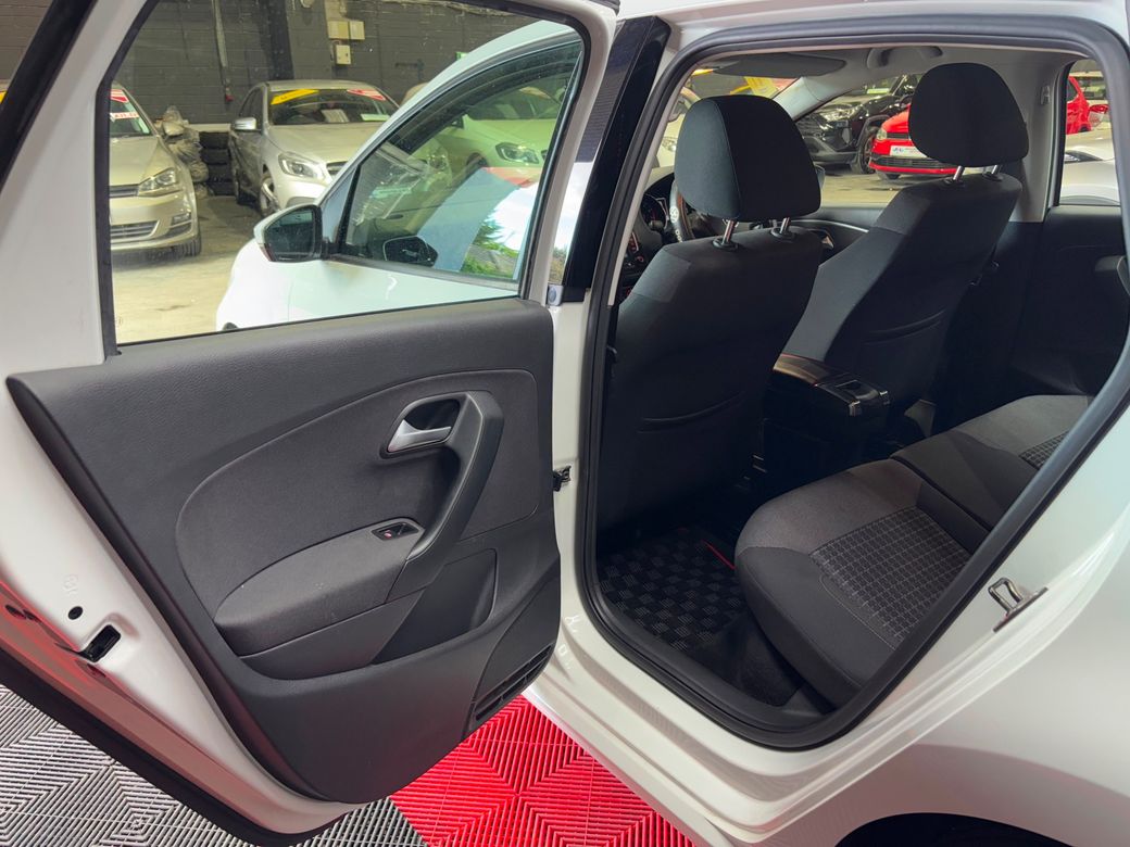 2016 Volkswagen Polo