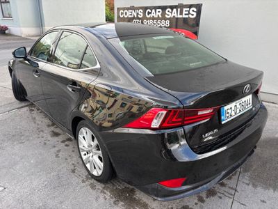 2015 Lexus IS 300h