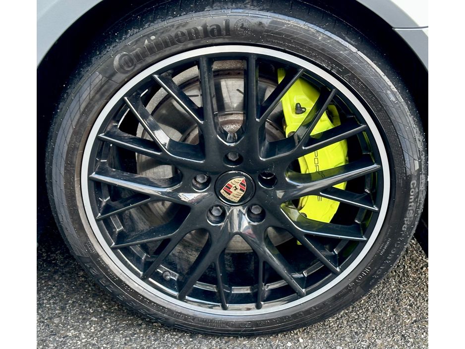 2022 Porsche Panamera