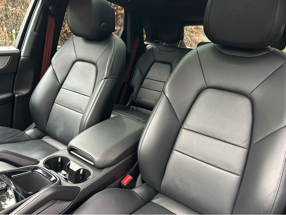 2024 Porsche Cayenne