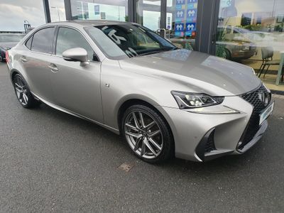 2017 Lexus IS 300h