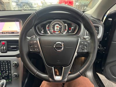 2017 Volvo V40