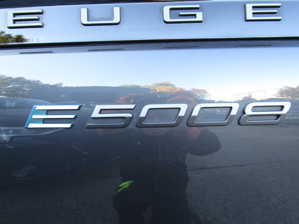 2025 Peugeot 5008