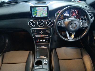 2016 Mercedes-Benz A 180