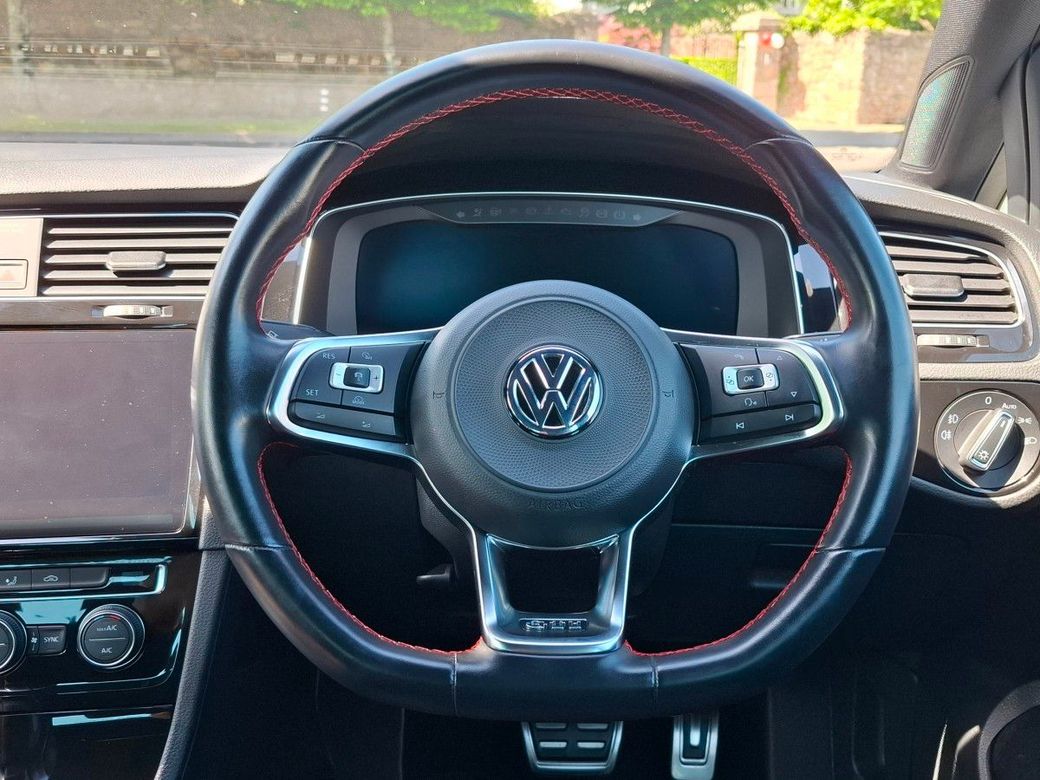 2018 Volkswagen Golf