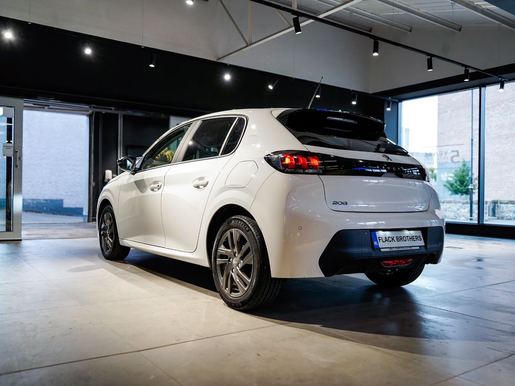 2023 Peugeot 208