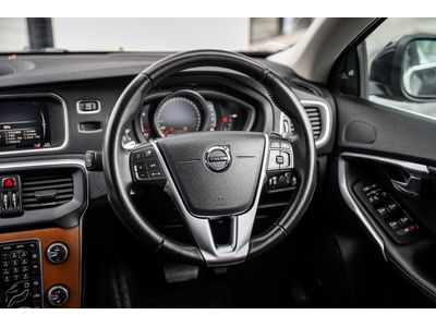 2018 Volvo V40