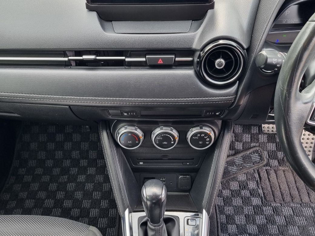 2017 Mazda Demio