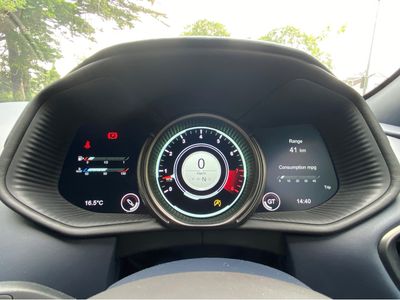 2019 Aston Martin DB11