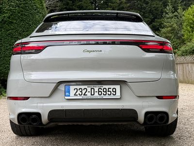 2023 Porsche Cayenne