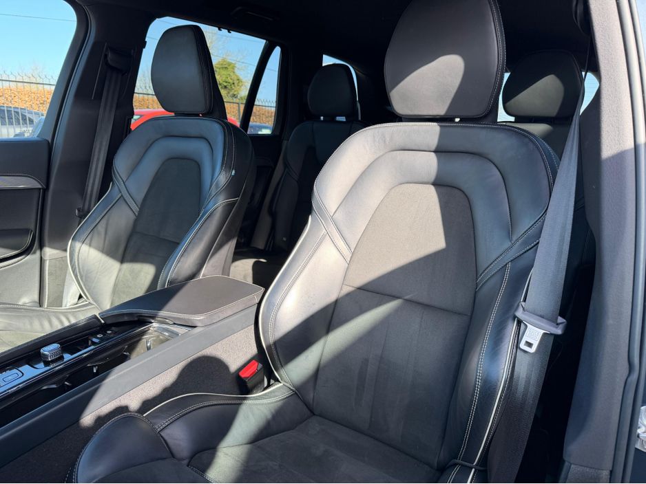 2022 Volvo XC90