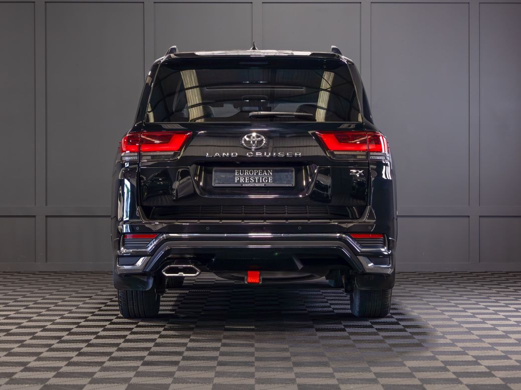 2024 Toyota Land Cruiser Amazon