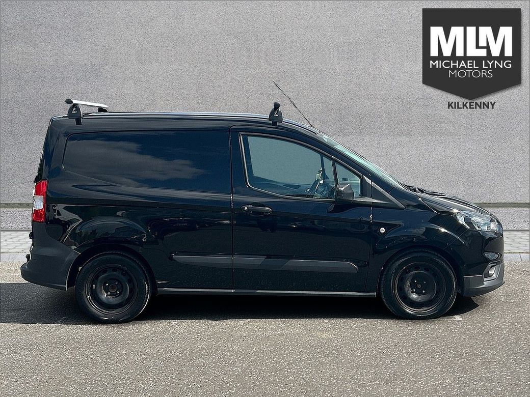 2022 Ford Transit Courier