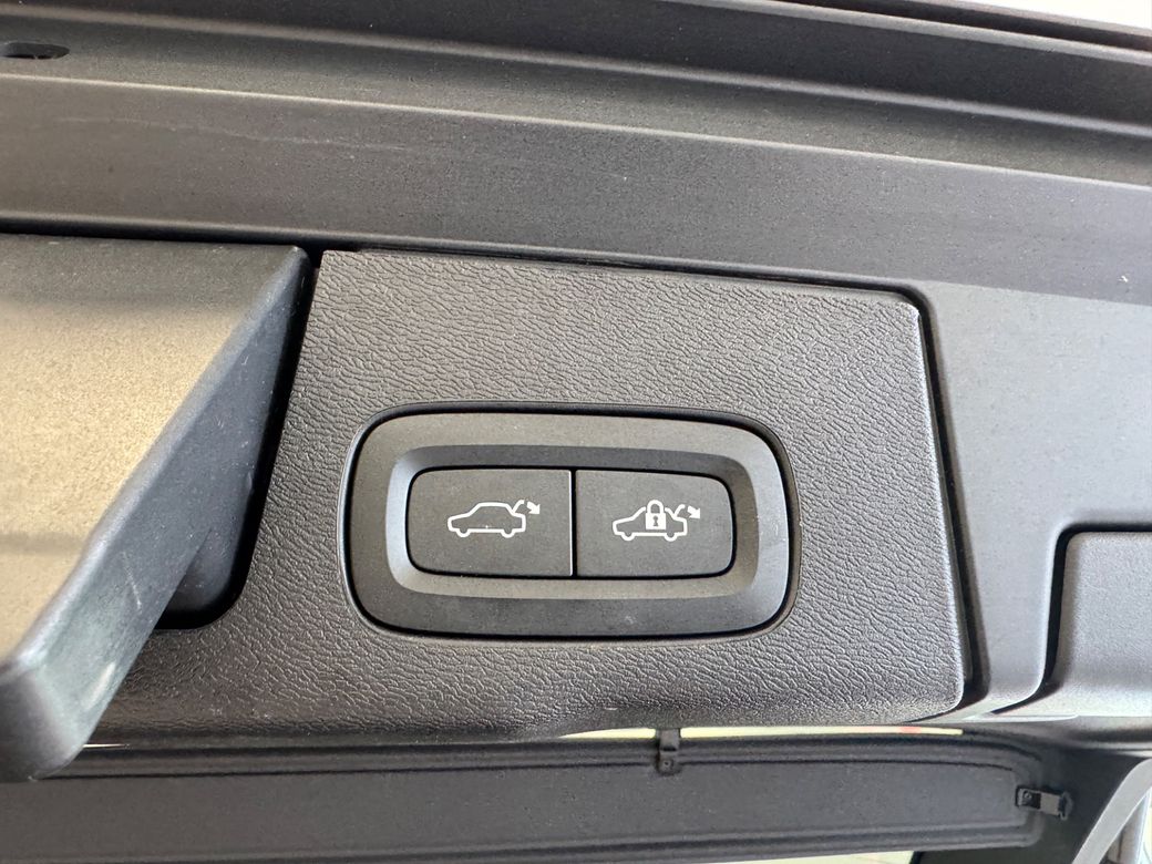 2023 Volvo XC60