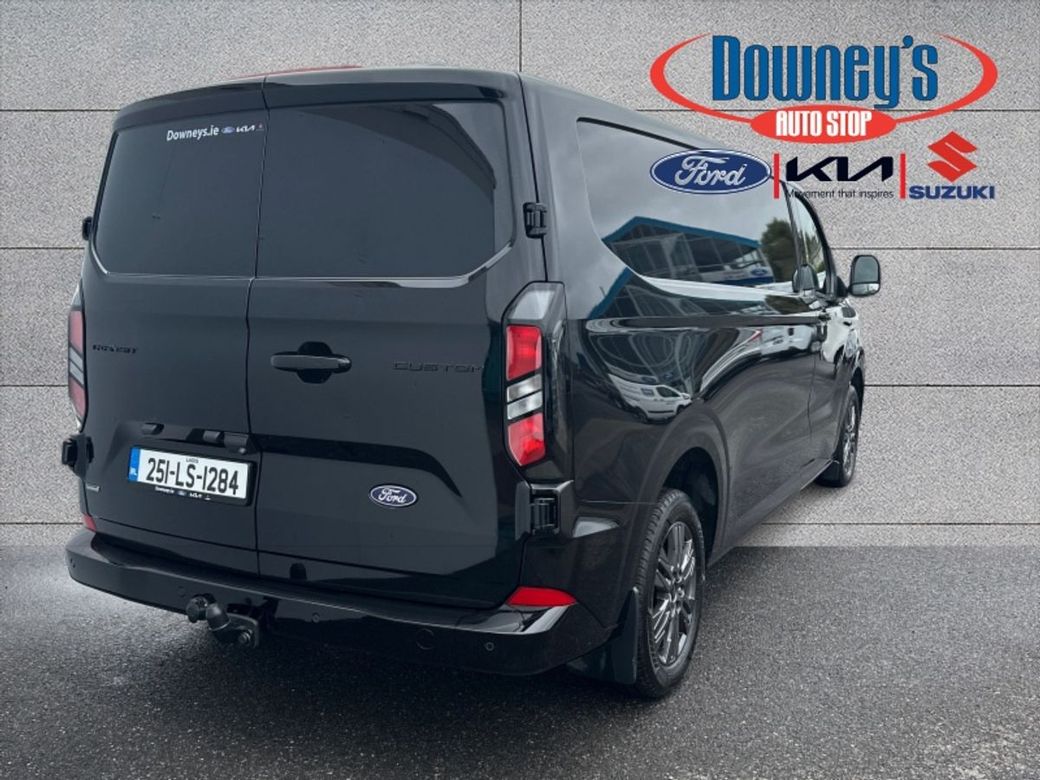 2025 Ford Transit Custom