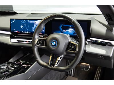 2024 BMW i5
