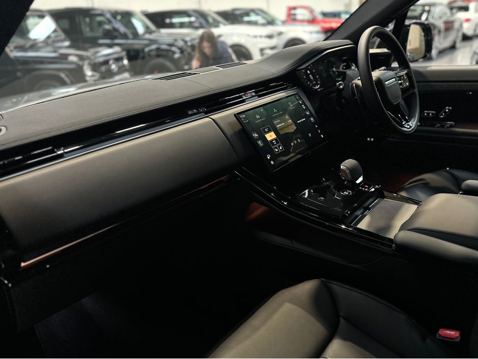 2026 Land Rover Range Rover Sport