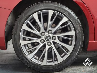 2021 Lexus ES 300h