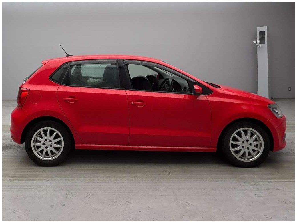 2016 Volkswagen Polo