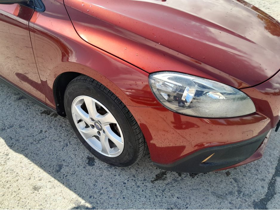2015 Volvo V40