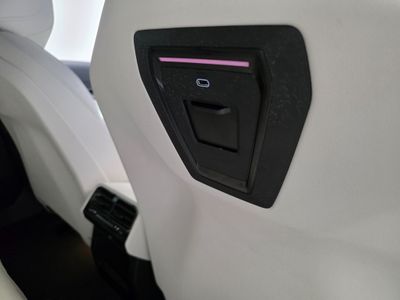 2025 BMW i5