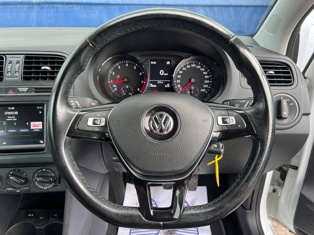 2017 Volkswagen Polo