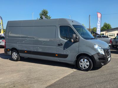 2022 Nissan Interstar