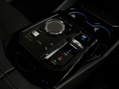 2024 BMW i5