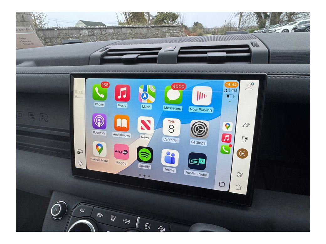 2025 Land Rover Defender