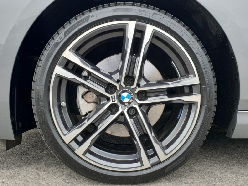2024 BMW 218