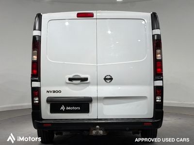 2021 Nissan NV300