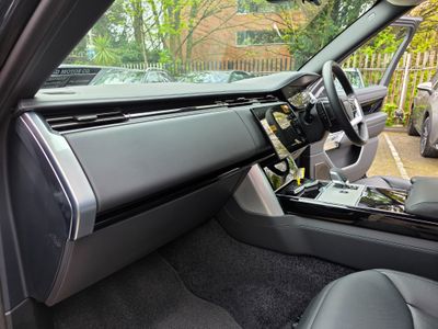 2025 Land Rover Range Rover