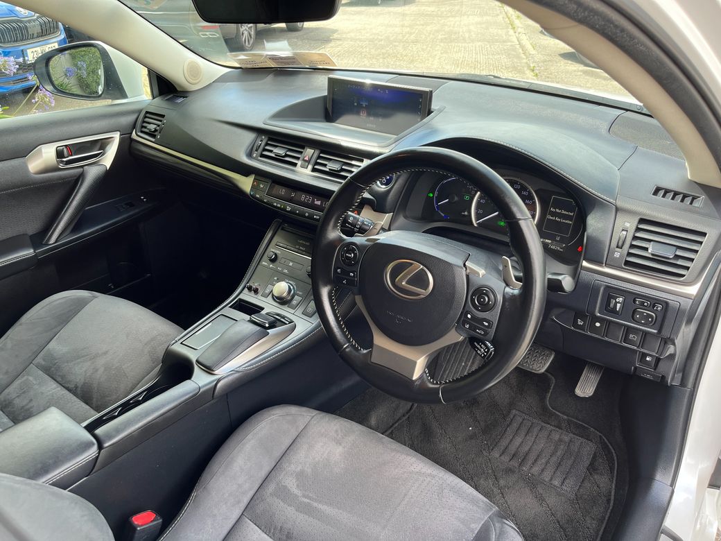 2017 Lexus CT 200h