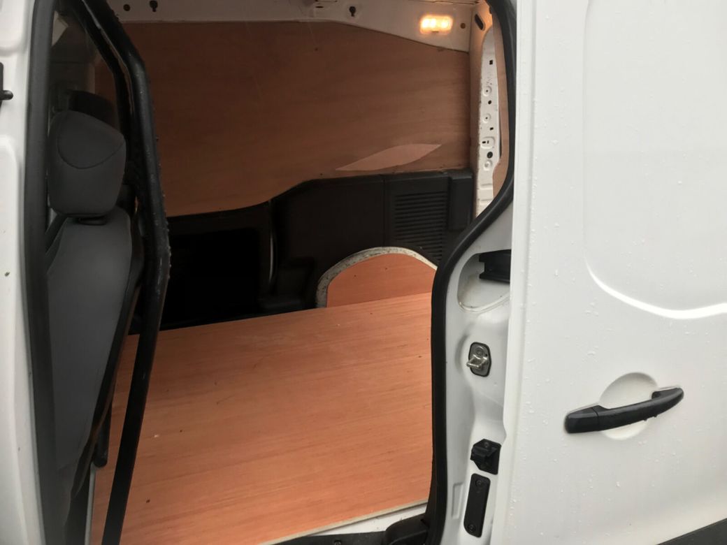 2016 Peugeot Partner