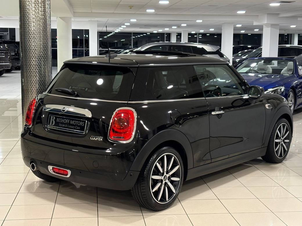 2020 Mini Hatch