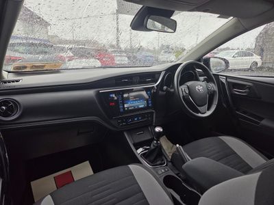 2017 Toyota Auris