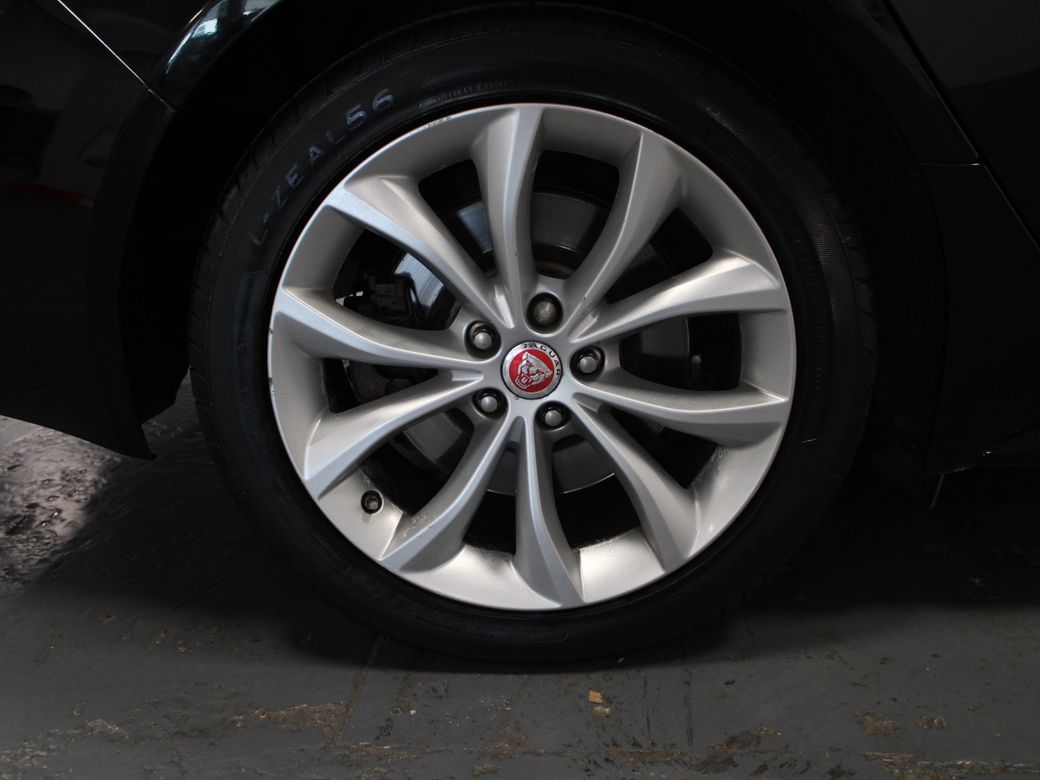 2016 Jaguar XF