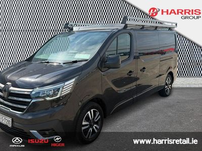 2024 Black Renault Trafic