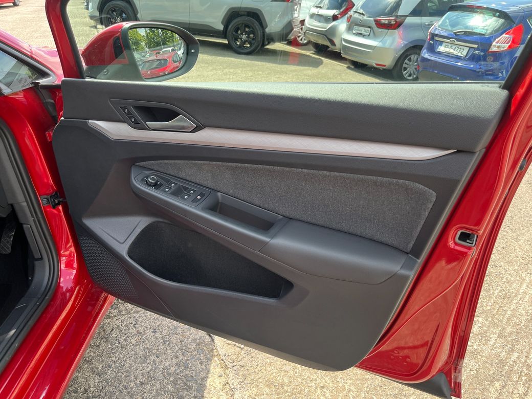 2023 Volkswagen Golf