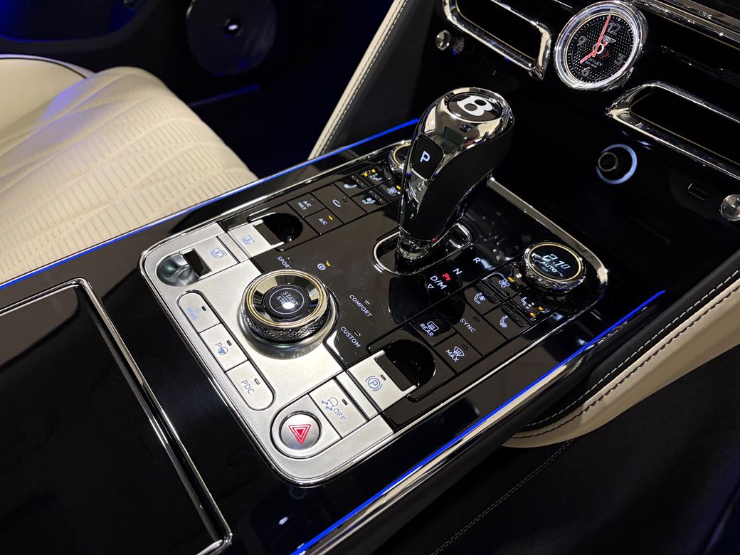 2025 Bentley Flying Spur