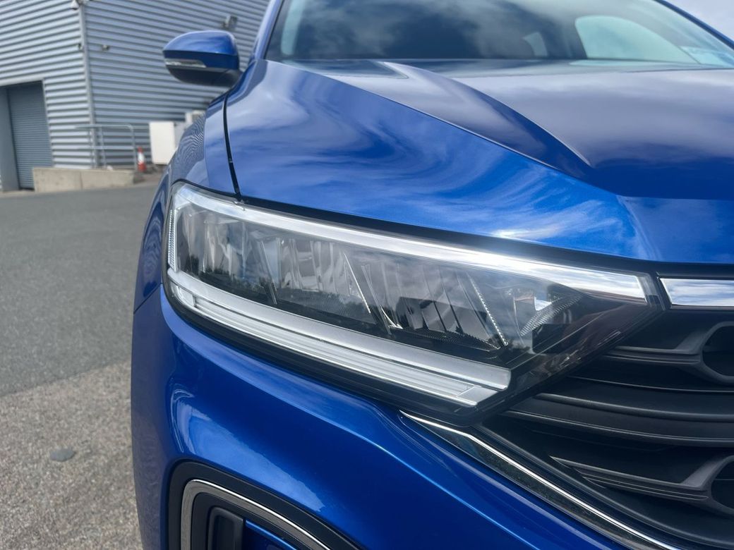 2025 Volkswagen T-Roc