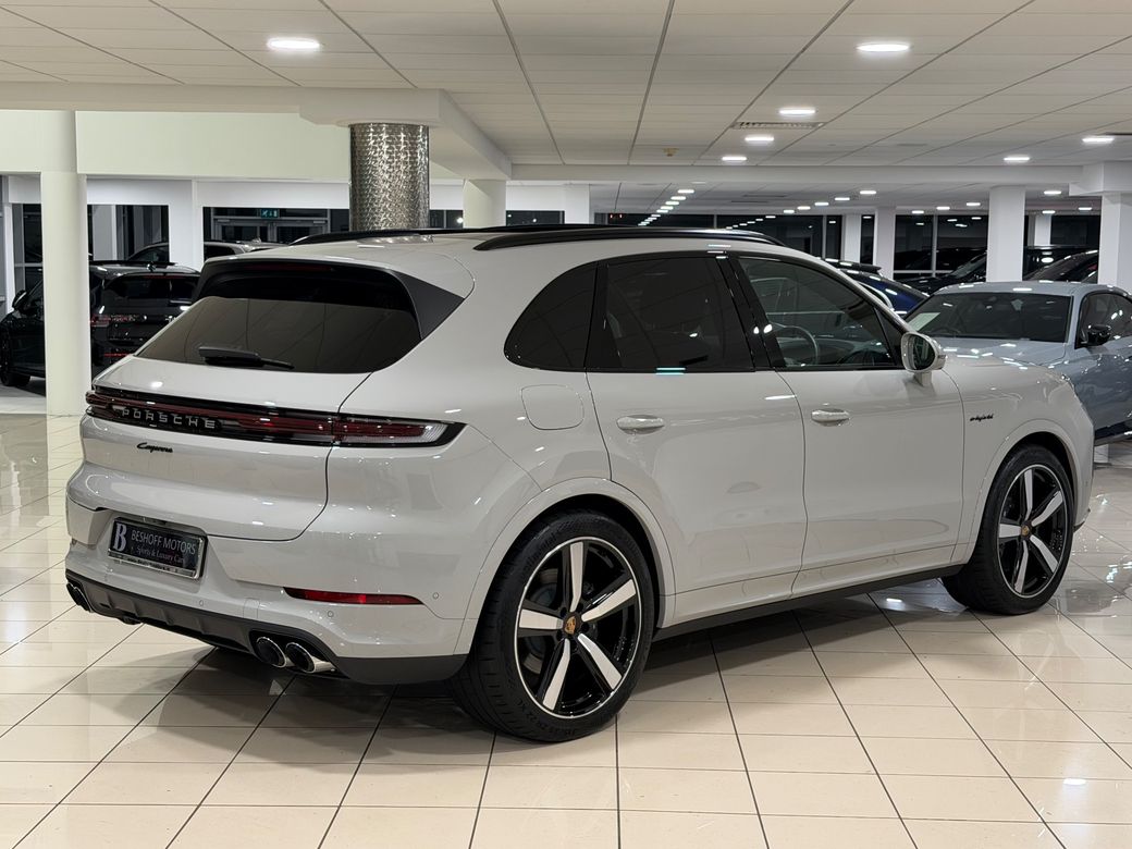 2025 Porsche Cayenne