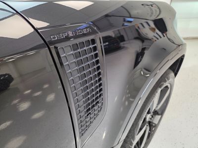 2025 Land Rover Defender 110